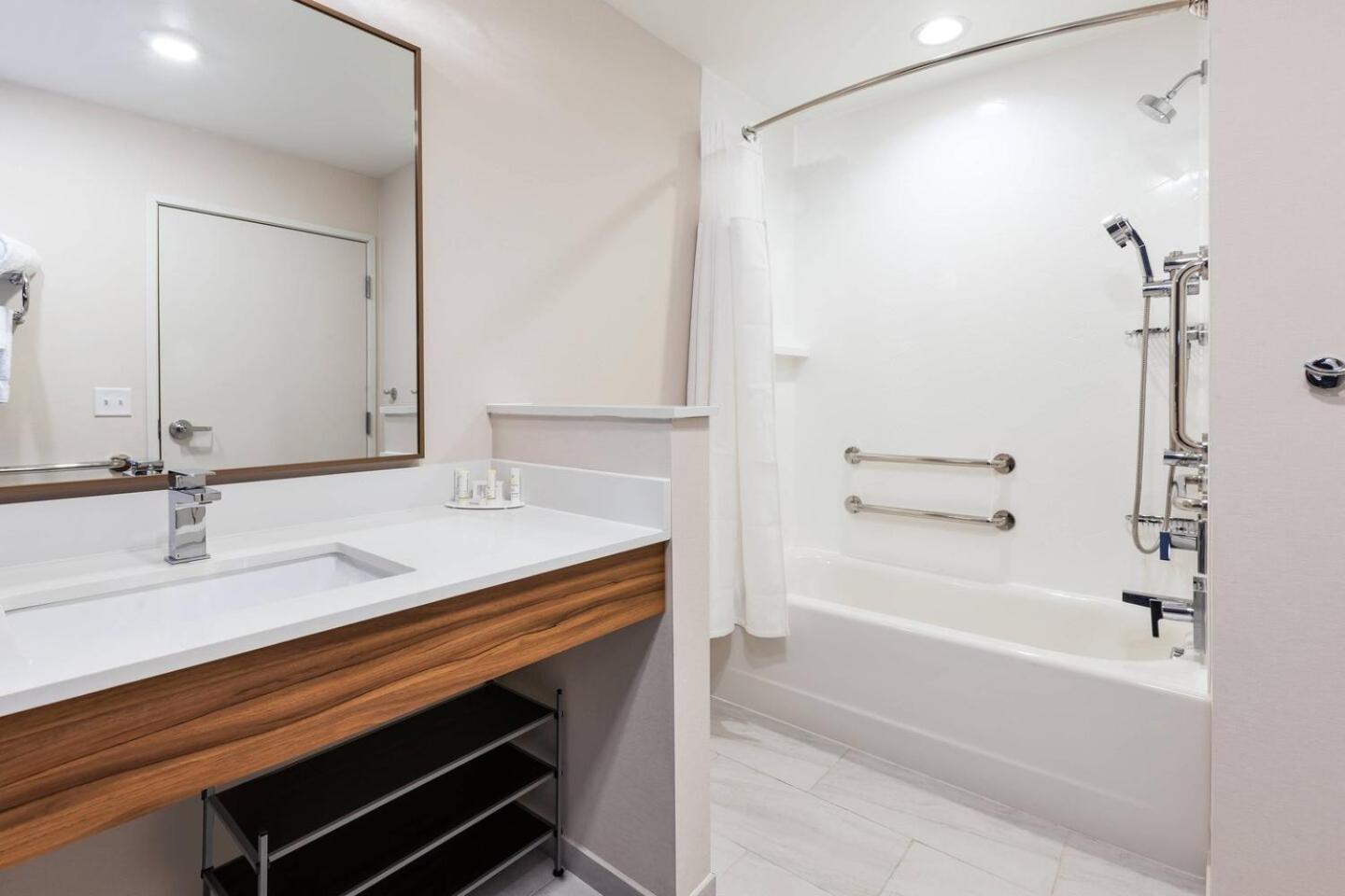 Fairfield Inn & Suites By Marriott Goshen Bagian luar foto