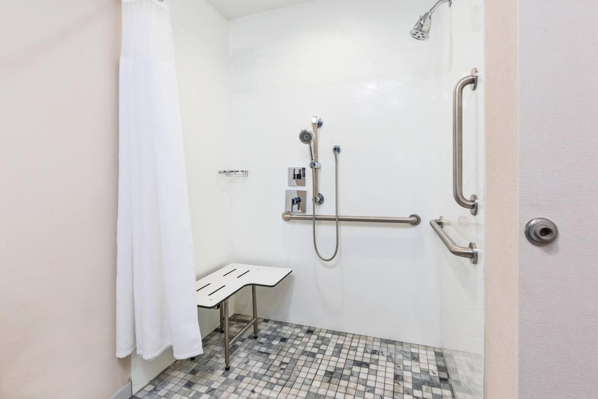 Fairfield Inn & Suites By Marriott Goshen Bagian luar foto