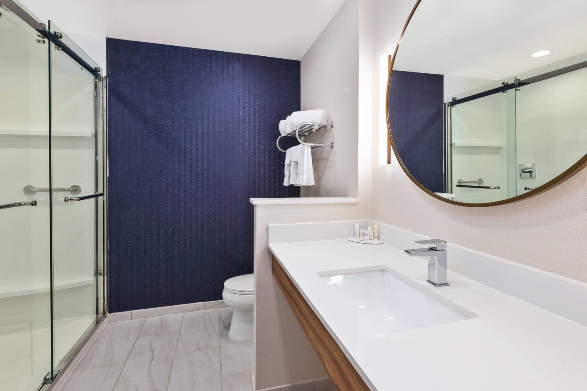 Fairfield Inn & Suites By Marriott Goshen Bagian luar foto